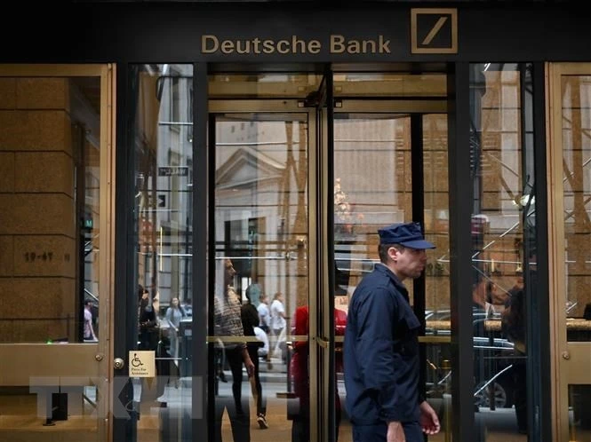 Một chi nhánh của Deutsche Bank tại New York, Mỹ. Ảnh: AFP/TTXVN