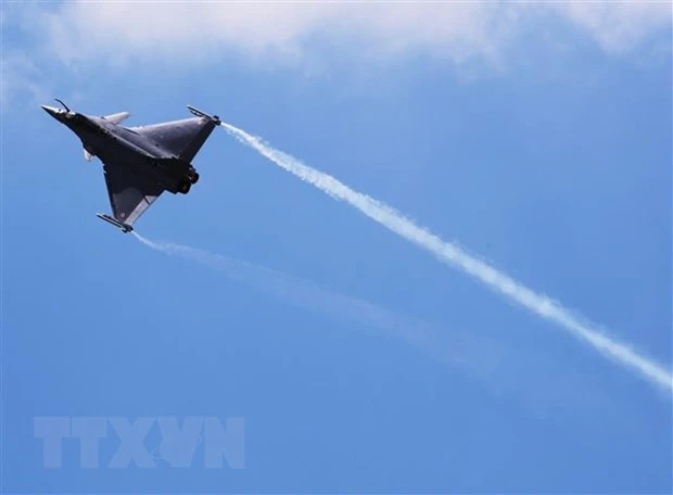 Máy bay Dassault Rafale tham gia trình diễn tại Triển lãm hàng không quốc tế Paris ở sân bay Le Bourget, gần Paris, Pháp ngày 18-6-2019. Ảnh: THX/TTXVN