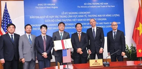 Bộ Công Thương và chính quyền bang Tây Virginia ký kết MOU trong lĩnh vực kinh tế, thương mại và năng lượng