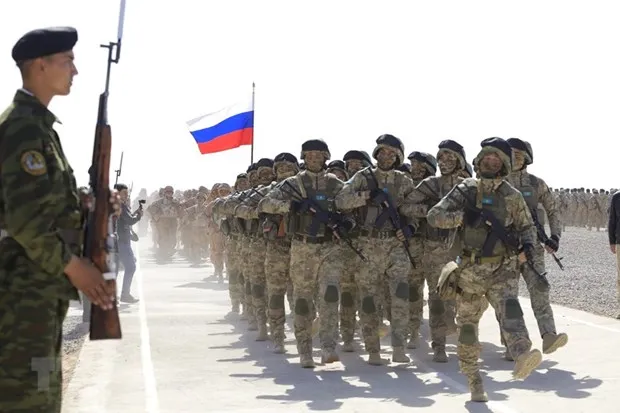 Các đơn vị đặc nhiệm của Nga và Kazakhstan tham gia cuộc tập trận Tương tác 2021 của các nước thành viên CSTO, diễn ra mới đây tại Tajikistan. Ảnh: TTXVN