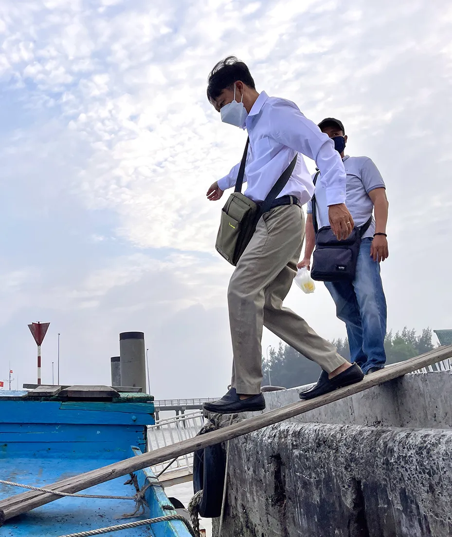 Đưa chữ qua xã đảo ảnh 5