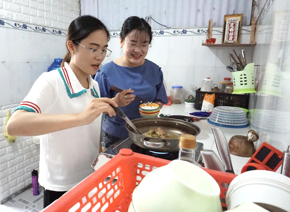 Đưa chữ qua xã đảo ảnh 6