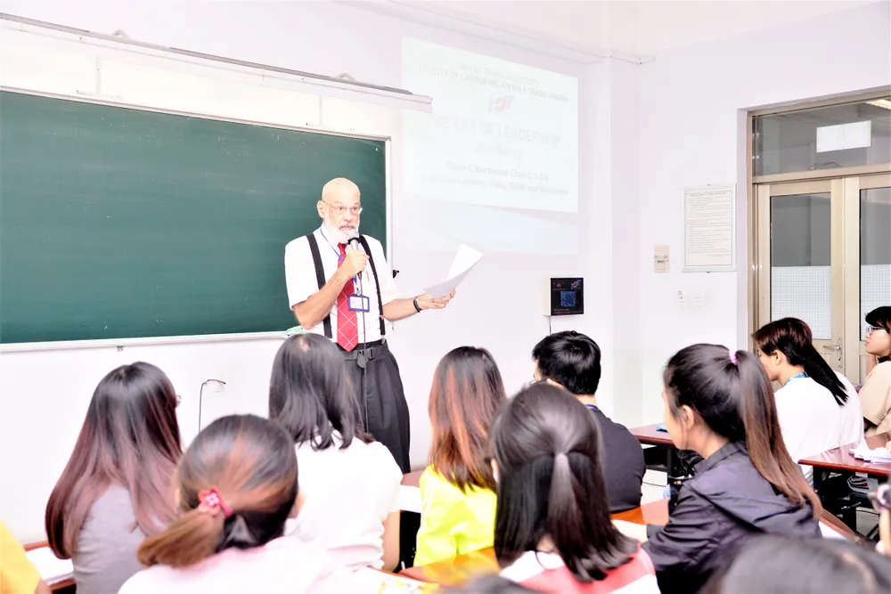 Tự chủ giáo dục đại học - từ chính sách đến thực tiễn. Bài 1: Chuyển đổi, nâng cấp các cơ sở giáo dục đại học ảnh 1