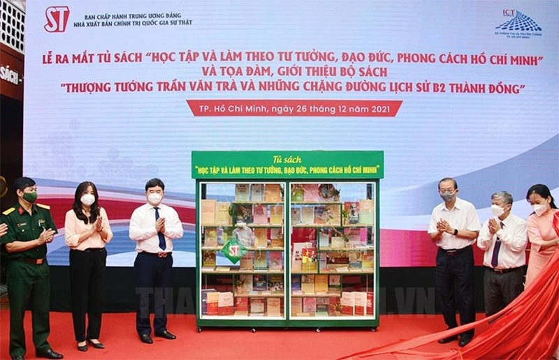 Ra mắt tủ sách “Học tập và làm theo tư tưởng, đạo đức, phong cách Hồ Chí Minh”