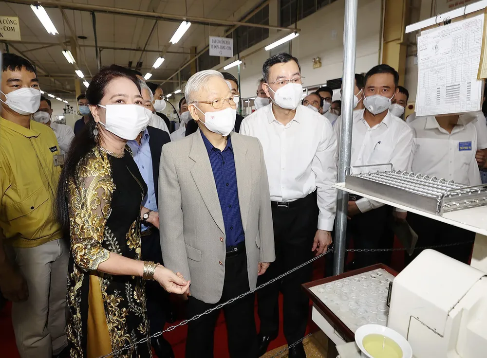 Tổng Bí thư Nguyễn Phú Trọng: Hòa Bình cần khai thác hiệu quả di sản văn hóa ảnh 2 Tổng Bí thư Nguyễn Phú Trọng: Hòa Bình cần khai thác hiệu quả di sản văn hóa ảnh 2