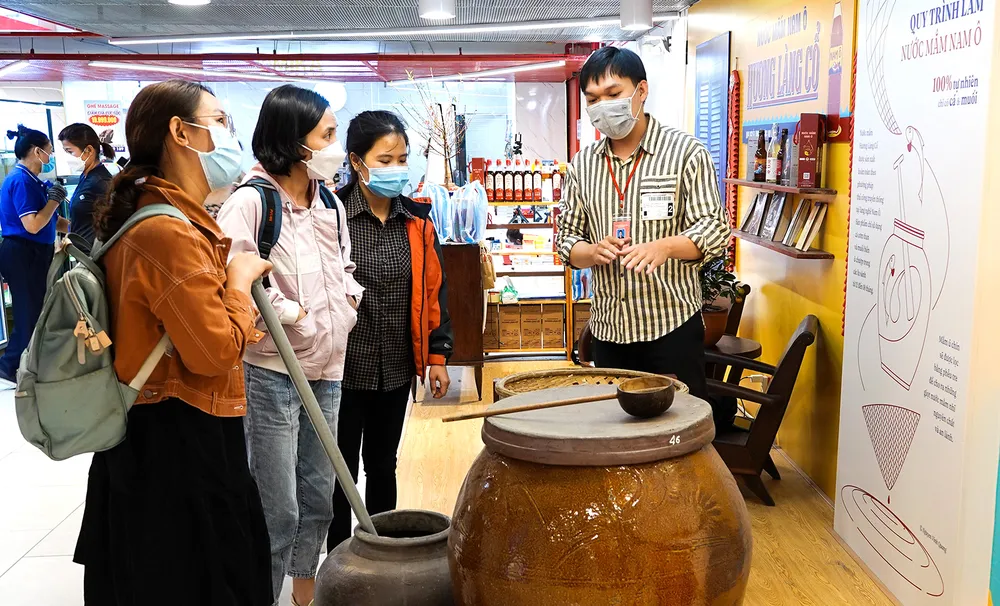 Dấu ấn nước mắm Nam Ô ảnh 6