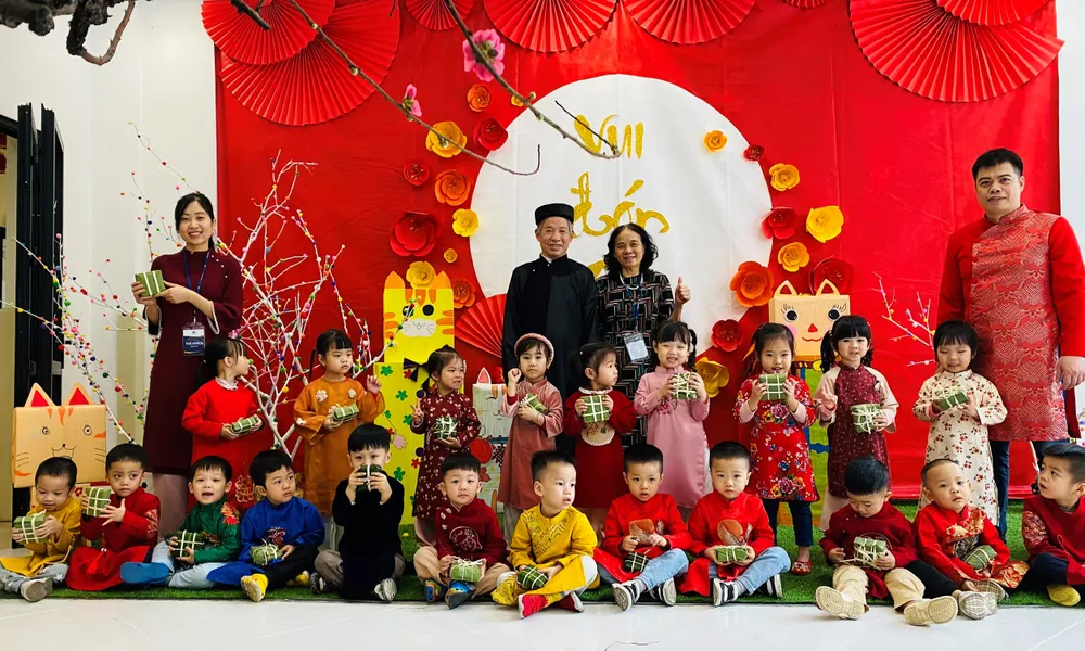 Nhiều trường học tổ chức hoạt động vui Tết cho học sinh