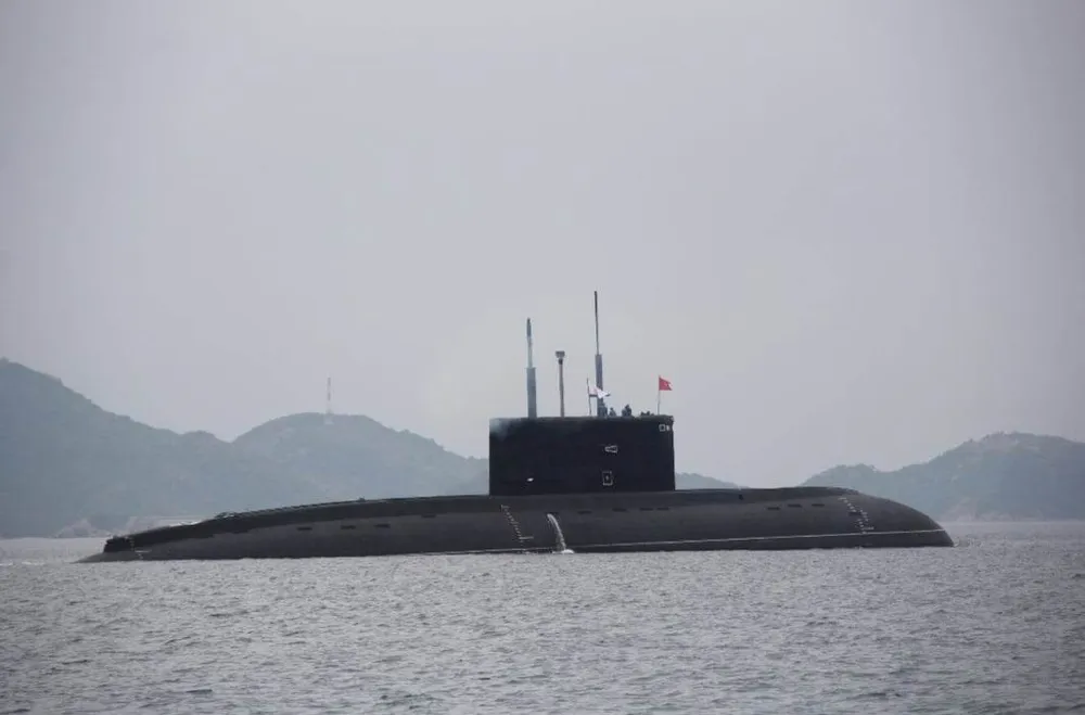 Tàu ngầm 183-TP. Hồ Chí Minh vừa hoàn thành chuyến đi thực hiện nhiệm vụ trong lòng đại dương