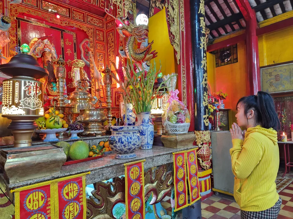 Viếng đình Tân Lân là một nét đẹp văn hóa của người dân dịp đầu năm Viếng đình Tân Lân là một nét đẹp văn hóa của người dân dịp đầu năm