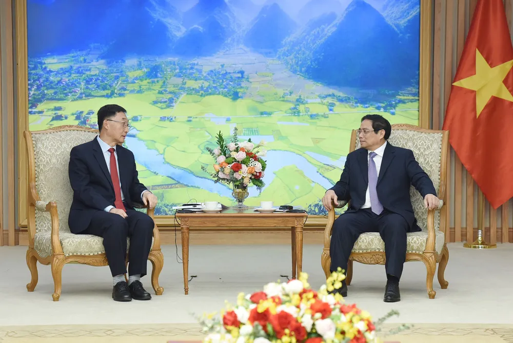 Thủ tướng Phạm Minh Chính tiếp đồng chí Lưu Ninh. Ảnh: VIẾT CHUNG Thủ tướng Phạm Minh Chính tiếp đồng chí Lưu Ninh. Ảnh: VIẾT CHUNG