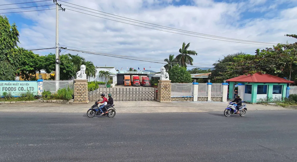 Công ty Cam Ranh Seafoods chưa thể gia hạn sử dụng đất do sổ đỏ đang bị &quot;ngâm&quot; trong ngân hàng. Ảnh: ĐOÀN KIÊN