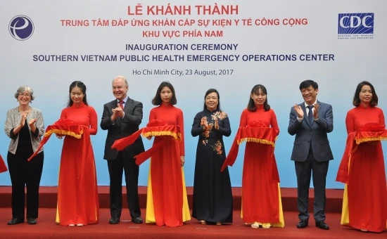 Bộ trưởng Bộ Y tế Nguyễn Thị Kim Tiến tham dự một sự kiện quan trọng tại TP HCM vào ngày 23-8