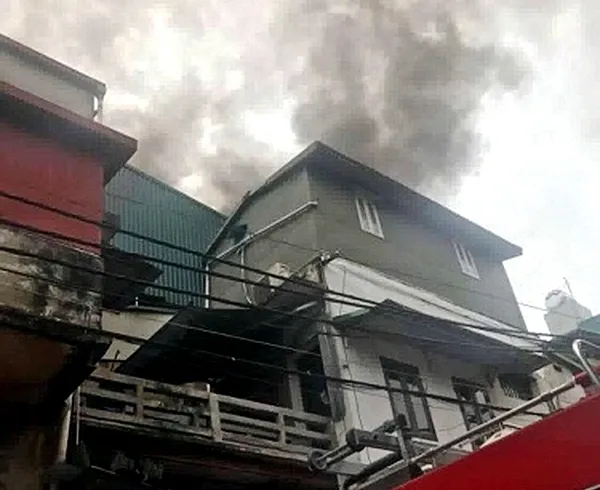 Cháy nhà ở phố cổ Hà Nội, 2 anh em thiệt mạng ảnh 1 Cháy nhà ở phố cổ Hà Nội, 2 anh em thiệt mạng ảnh 1