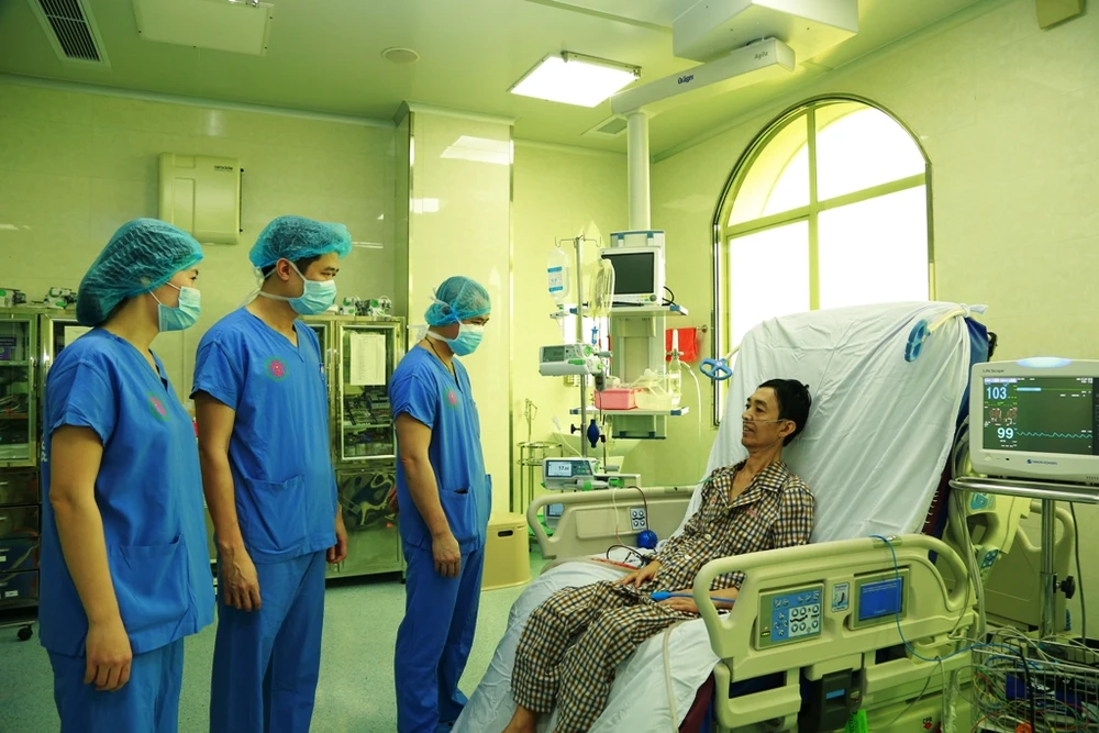 Lần đầu tiên Việt Nam ghép phổi thành công từ người cho chết não ảnh 7 Lần đầu tiên Việt Nam ghép phổi thành công từ người cho chết não ảnh 7