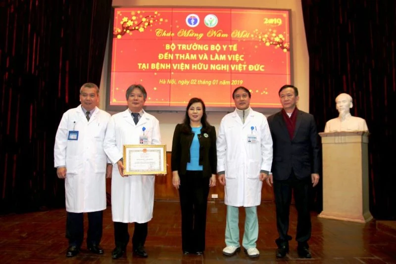 Người hiến 7 mô, tạng được truy tặng kỷ niệm chương “Vì sức khỏe nhân dân“ ảnh 2 Người hiến 7 mô, tạng được truy tặng kỷ niệm chương “Vì sức khỏe nhân dân“ ảnh 2