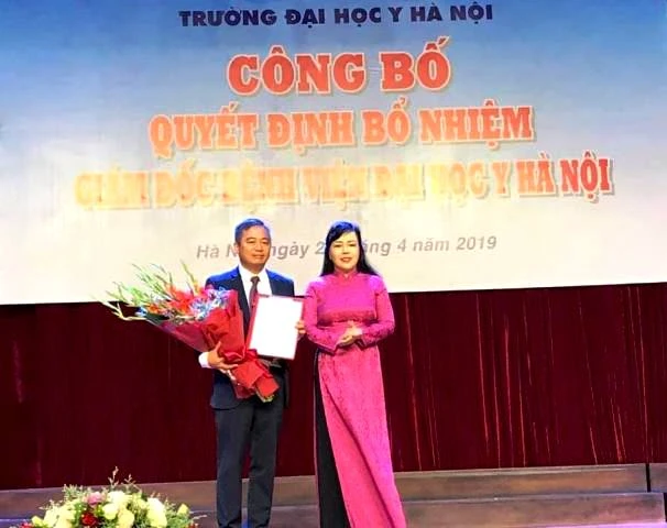 PGS.TS Nguyễn Lân Hiếu được bổ nhiệm Giám đốc BV Đại học Y Hà Nội ảnh 1 PGS.TS Nguyễn Lân Hiếu được bổ nhiệm Giám đốc BV Đại học Y Hà Nội ảnh 1