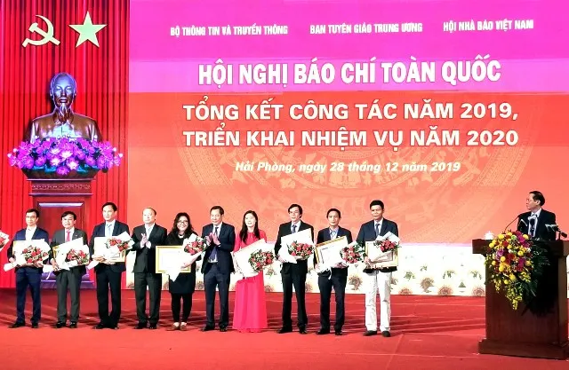 Trưởng Ban Tuyên giáo Trung ương: Quy hoạch báo chí không lừng chừng được nữa ảnh 3 Trưởng Ban Tuyên giáo Trung ương: Quy hoạch báo chí không lừng chừng được nữa ảnh 3