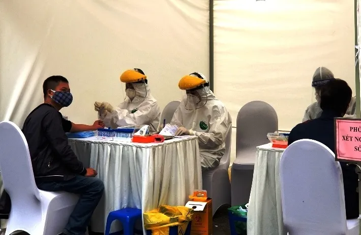 Hà Nội yêu cầu rà soát tất cả người nhập cảnh, lấy mẫu xét nghiệm SARS-CoV-2 ảnh 1 Hà Nội yêu cầu rà soát tất cả người nhập cảnh, lấy mẫu xét nghiệm SARS-CoV-2 ảnh 1