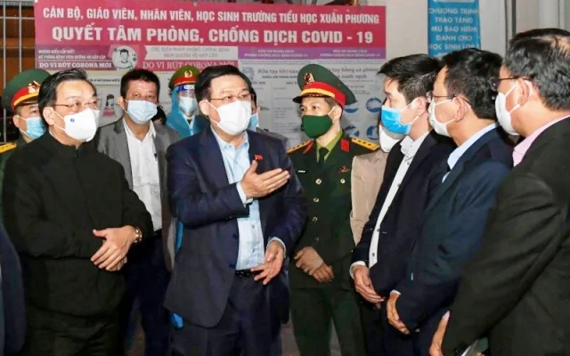 Hà Nội hủy bắn pháo hoa, xem xét mua vaccine ngừa Covid-19 cho người dân ảnh 1 Hà Nội hủy bắn pháo hoa, xem xét mua vaccine ngừa Covid-19 cho người dân ảnh 1