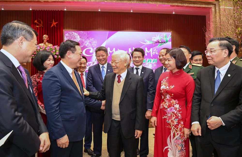 Tổng Bí thư, Chủ tịch nước Nguyễn Phú Trọng chúc tết Đảng bộ, chính quyền, nhân dân Thủ đô, dâng hương vua Lý Thái Tổ ảnh 2 Tổng Bí thư, Chủ tịch nước Nguyễn Phú Trọng chúc tết Đảng bộ, chính quyền, nhân dân Thủ đô, dâng hương vua Lý Thái Tổ ảnh 2