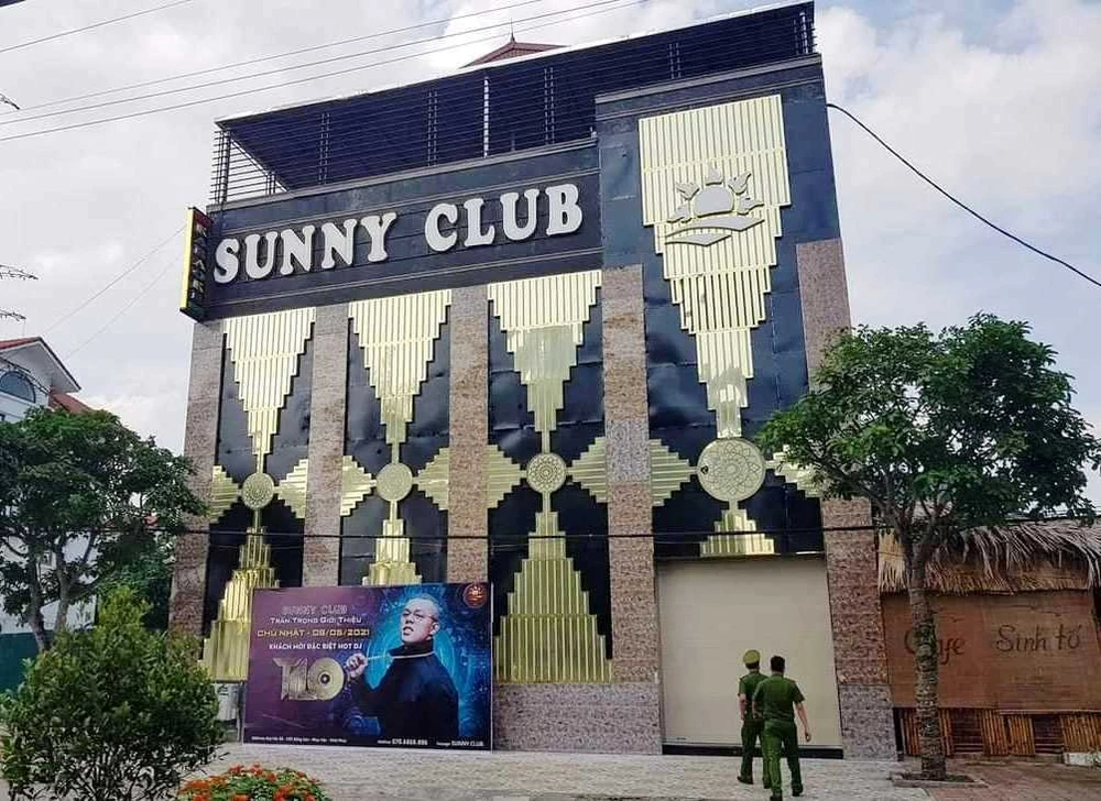 Nữ nhân viên bar Sunny mắc Covid-19 có lịch trình phức tạp, tiếp xúc nhiều người ảnh 1 Nữ nhân viên bar Sunny mắc Covid-19 có lịch trình phức tạp, tiếp xúc nhiều người ảnh 1