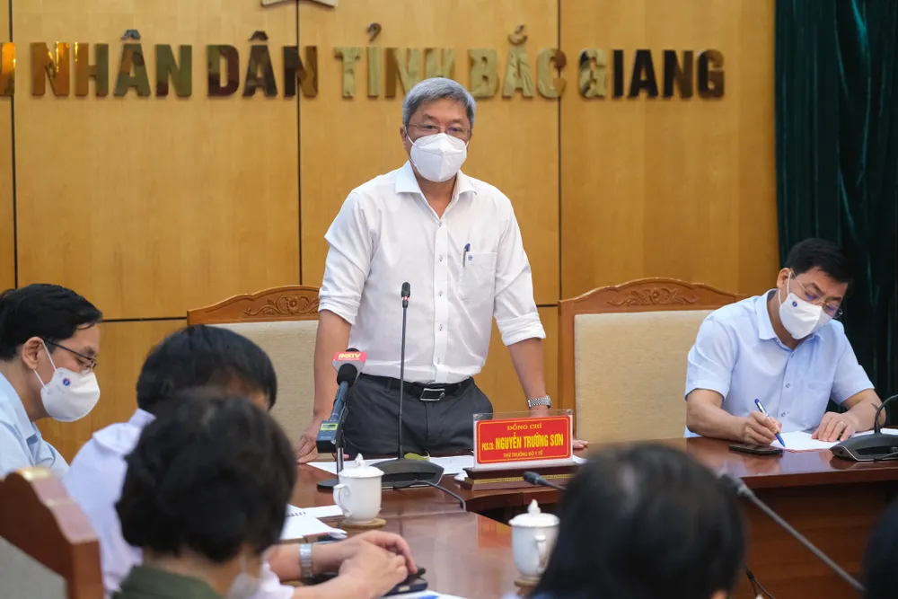 Bộ Y tế khẩn cấp hỗ trợ Bắc Giang dập dịch bùng phát ở khu công nghiệp ảnh 1 Bộ Y tế khẩn cấp hỗ trợ Bắc Giang dập dịch bùng phát ở khu công nghiệp ảnh 1