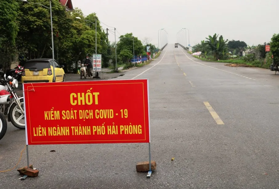 Công an điều tra vụ xe khách Bắc - Nam lọt chốt kiểm soát ở Hải Phòng, làm lây lan dịch Covid-19 ảnh 1 Công an điều tra vụ xe khách Bắc - Nam lọt chốt kiểm soát ở Hải Phòng, làm lây lan dịch Covid-19 ảnh 1