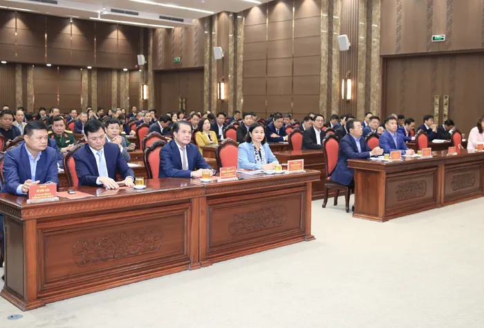 Các đại biểu tham dự tổng kết công tác kiểm tra, giám sát năm 2022 và triển khai nhiệm vụ năm 2023 của Thành ủy Hà Nội Các đại biểu tham dự tổng kết công tác kiểm tra, giám sát năm 2022 và triển khai nhiệm vụ năm 2023 của Thành ủy Hà Nội