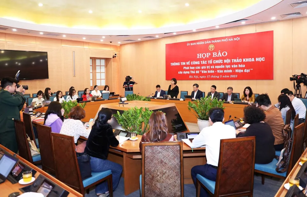 UBND TP Hà Nội họp báo giới thiệu về hội thảo phát huy các giá trị và nguồn lực văn hóa xây dựng Thủ đô