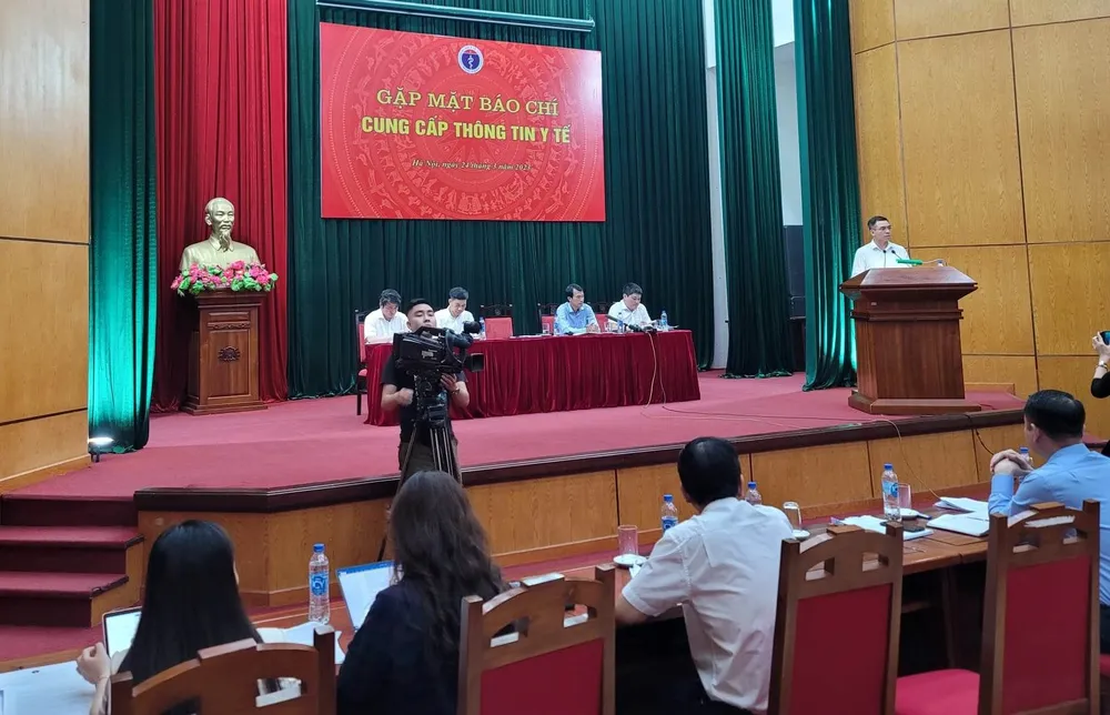 Đại diện Bộ Y tế cung cấp một số thông tin mà người dân quan tâm Đại diện Bộ Y tế cung cấp một số thông tin mà người dân quan tâm