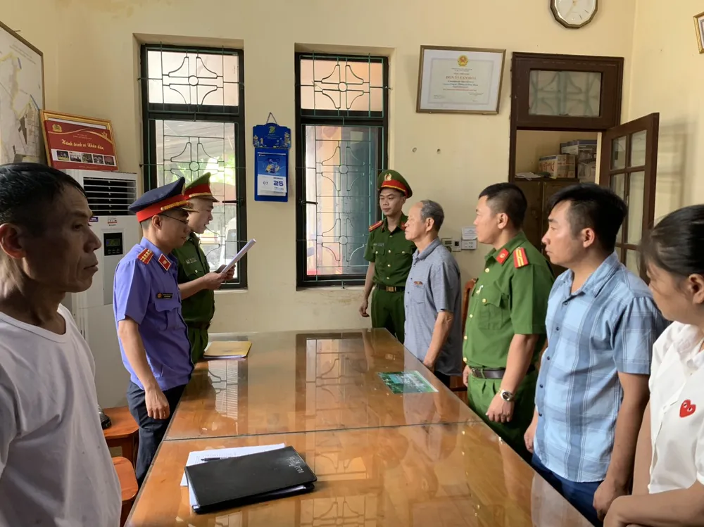 Cơ quan CSĐT Công an tỉnh Hà Nam công bố quyết định khởi tố, bắt tạm giam ông Phạm Gia Luật