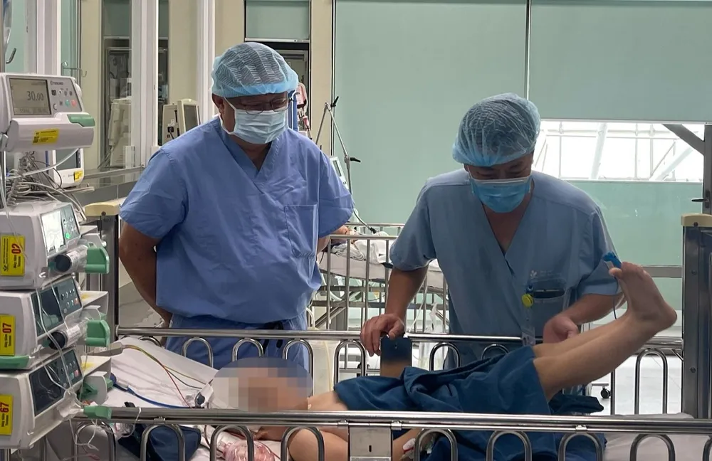 Bệnh nhi N.N.M đang dần hồi phục sau ca phẫu thuật điều trị bệnh động kinh