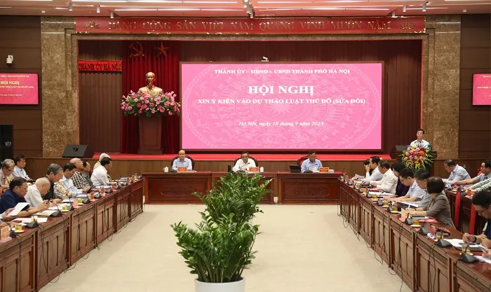 Hội nghị lấy ý kiến các đồng chí nguyên lãnh đạo TP Hà Nội đóng góp cho dự án Luật Thủ đô (sửa đổi)
