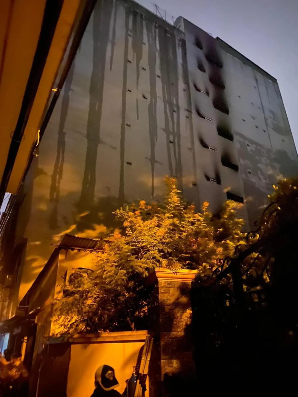 Vụ cháy chung cư mini ở phố Khương Hạ gây thiệt hại nghiêm trọng về người và tài sản