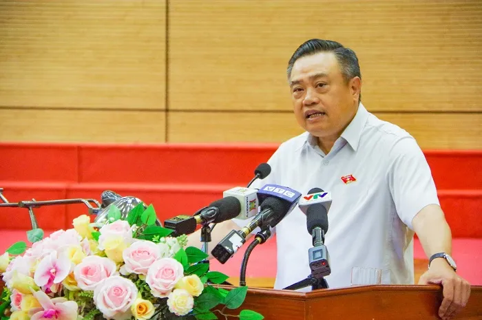Chủ tịch UBND TP Hà Nội Trần Sỹ Thanh phát biểu tại buổi tiếp xúc cử tri huyện Sóc Sơn Chủ tịch UBND TP Hà Nội Trần Sỹ Thanh phát biểu tại buổi tiếp xúc cử tri huyện Sóc Sơn