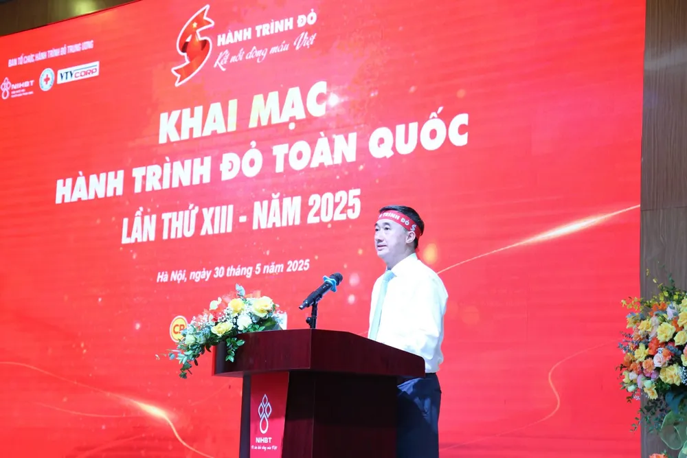 Thứ trưởng Bộ Y tế Trần Văn Thuấn phát biểu tại chương trình 295A6749.jpg