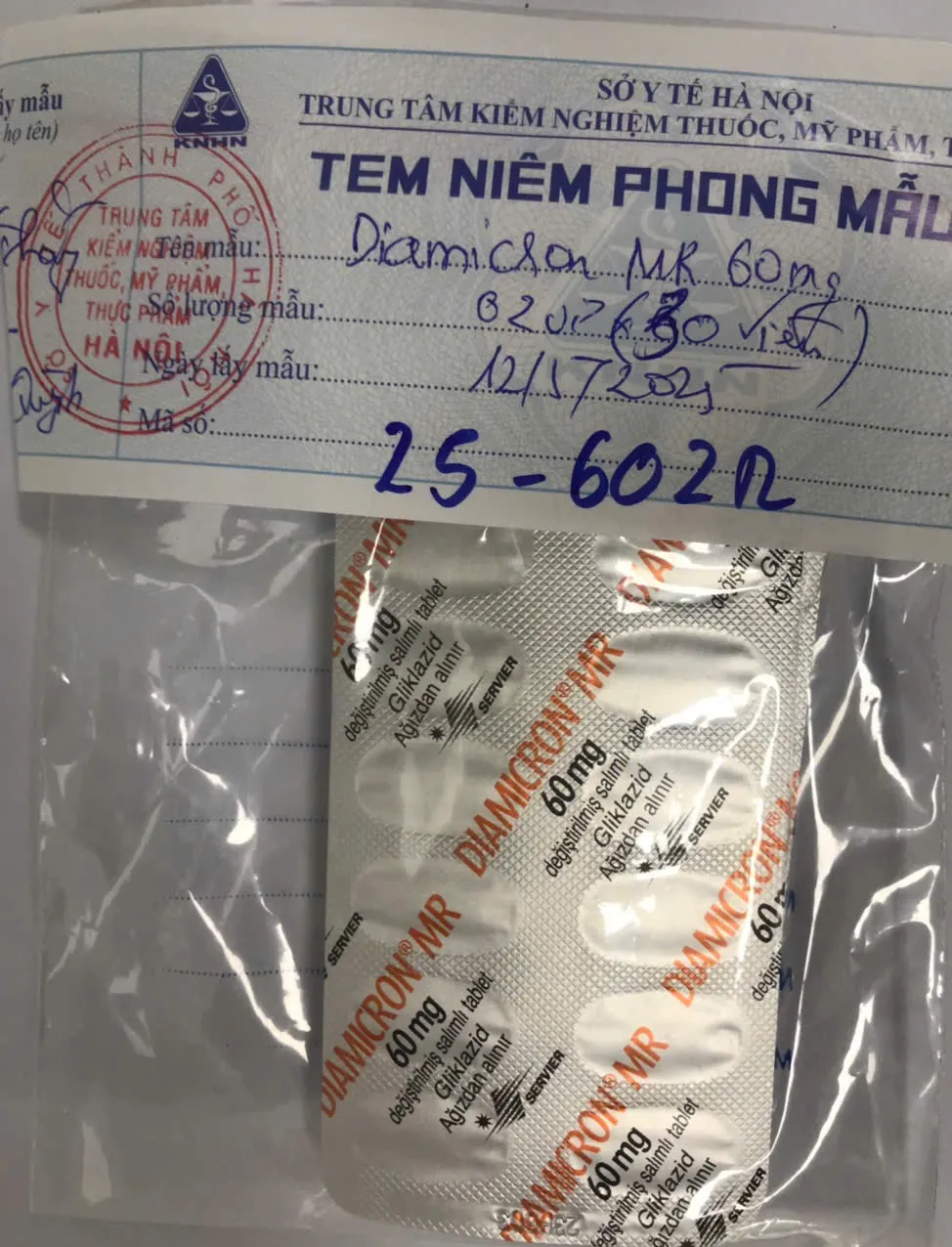 Sản phẩm DIAMICRON ® MR 60mg có dấu hiệu thuốc giả Ảnh Diamicron.jpg