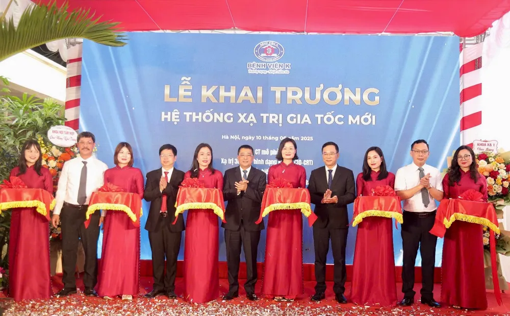 Bệnh viện K khai trương hệ thống xạ trị gia tốc mới z6689882492836_c40f125333e2f6995466ed85fdbeebec.jpg