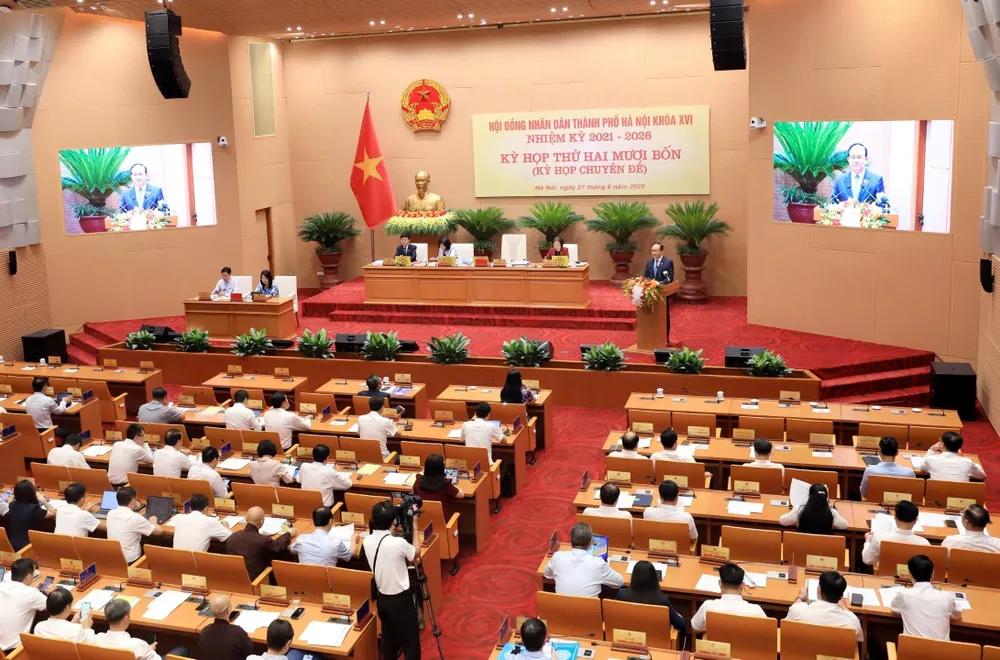 HĐND TP Hà Nội tổ chức kỳ họp thứ 24 xem xét quyết định nhiều nội dung quan trọng IMG_20250627_101201.jpg