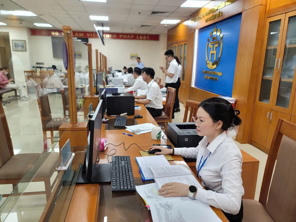 Trung tâm phục vụ hành chính công TP Hà Nội, chi nhánh số 3 đặt tại phường Hoàn Kiếm. Ảnh: QUỐC KHÁNH z6760150121713_66526e5e0cabacfe6272956e7676c6af.jpg