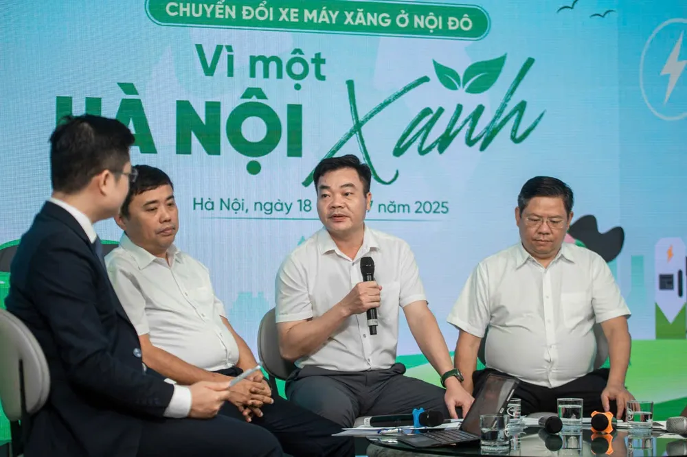 Ông Đào Việt Long, Phó Giám đốc Sở Xây dựng Hà Nội chia sẻ ý kiến tại tọa đàm long-1.jpg