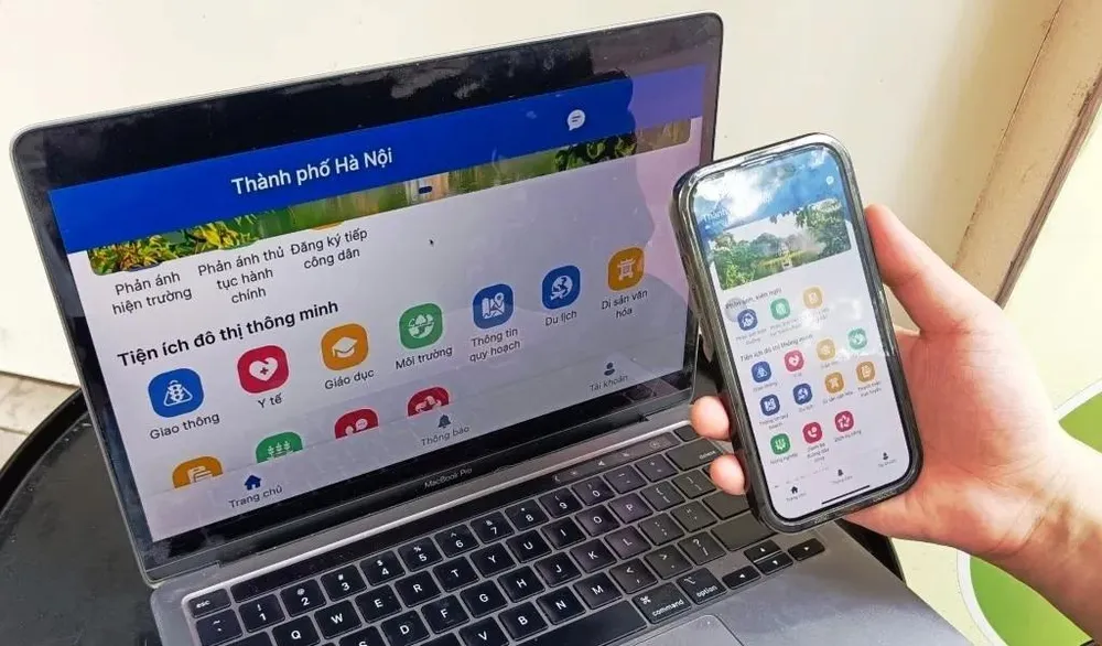 Việc lấy số thứ tự trực tuyến trên ứng dụng iHanoi sẽ giúp người dân tiết kiệm thời gian làm thủ tục hành chính 1.jpg