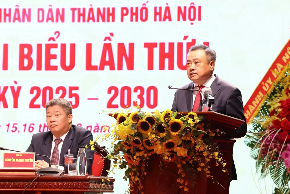 Chủ tịch UBND TP Hà Nội Trần Sỹ Thanh phát biểu tại đại hội 1.jpg