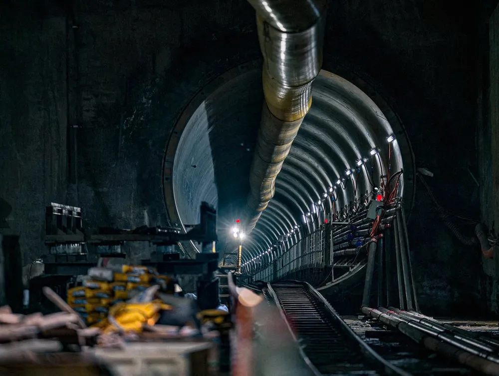 Tuyến đi ngầm của dự án metro Nhổn - ga Hà Nội đang hình thành 547220468_1220015513498140_3388602728577412877_n.jpg