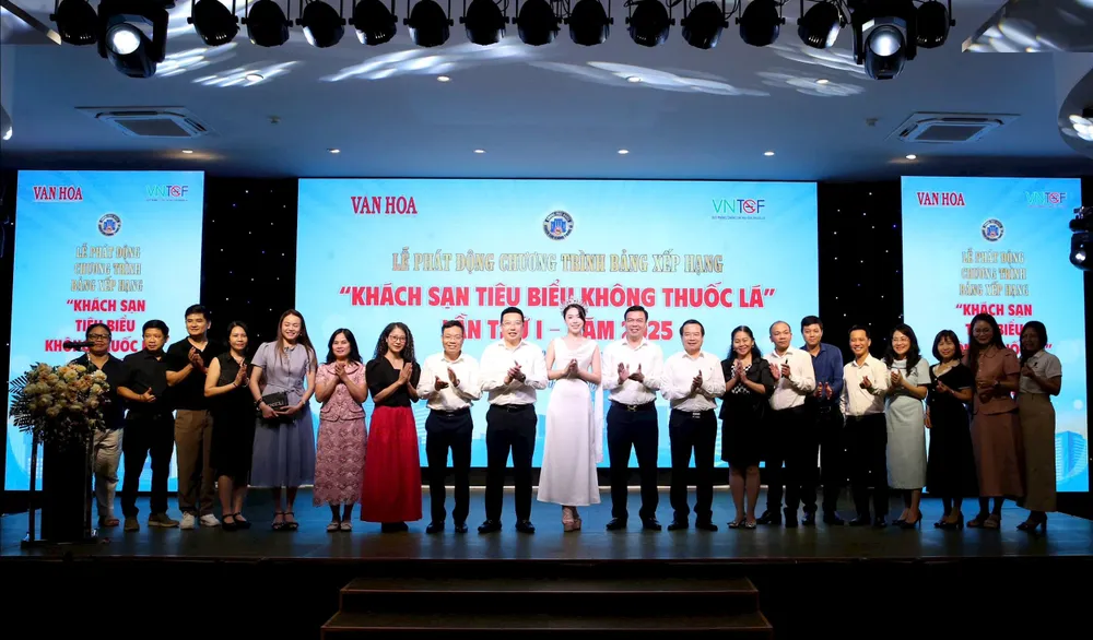 Các đại biểu tham gia chương trình 3.jpg
