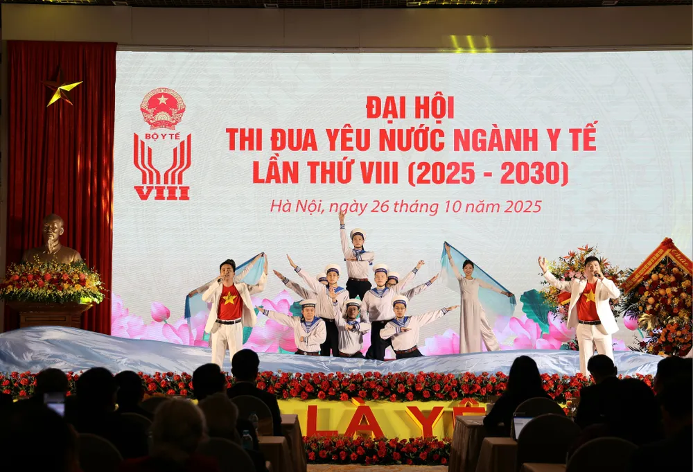 Tiết mục văn nghệ chào mừng đại hội 2.jpg