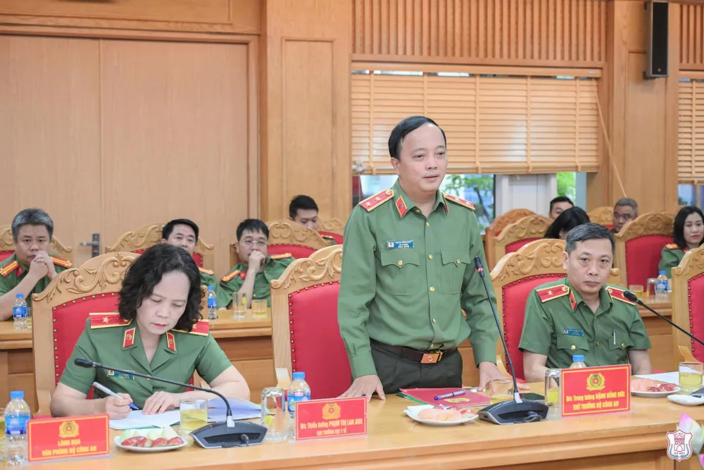 Trung tướng Đặng Hồng Đức, Thứ trưởng Bộ Công an phát biểu tại lễ ký kết hợp tác 572241212_10224284091689238_7230811327465327_n.jpg