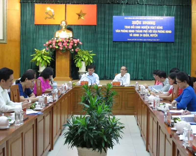 Quang cảnh buổi giao ban chiều 17-8 