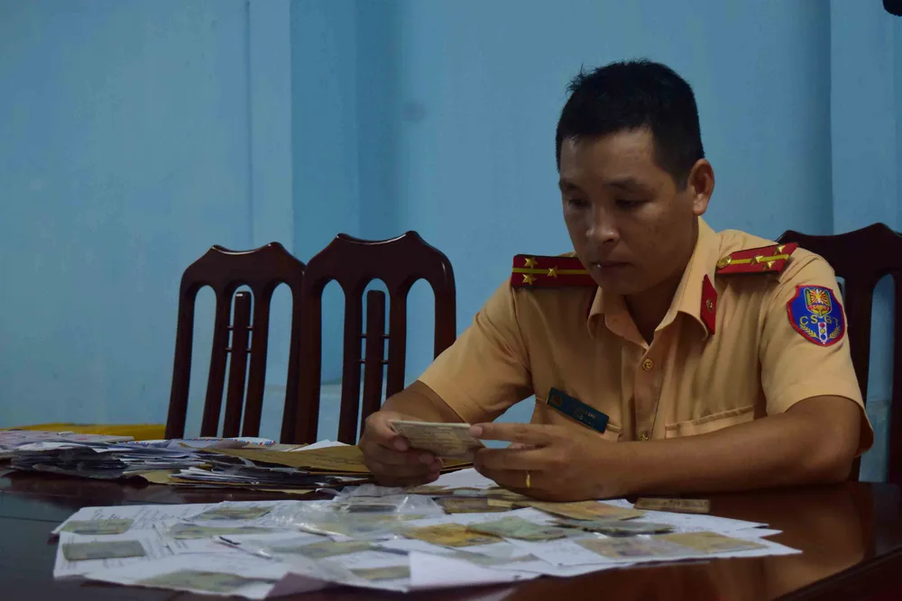 Phát hiện nhiều tài xế “dỏm” điều khiển ô tô ảnh 1 Phát hiện nhiều tài xế “dỏm” điều khiển ô tô ảnh 1