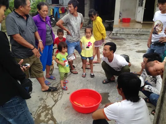 Lươn vàng kỳ lạ 3 lần mắc lưới của một ngư dân  ảnh 1